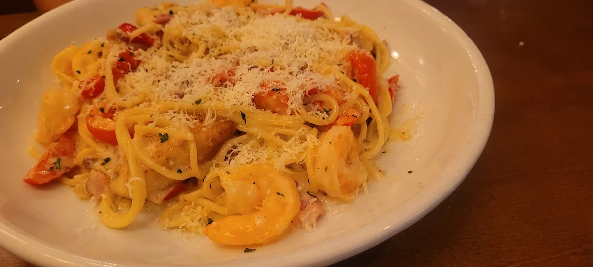 Shrimp Fettuccine Alfredo