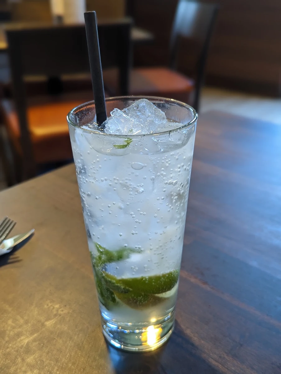 Non Alcoholic Mojito, MR MIKES SteakhouseCasual