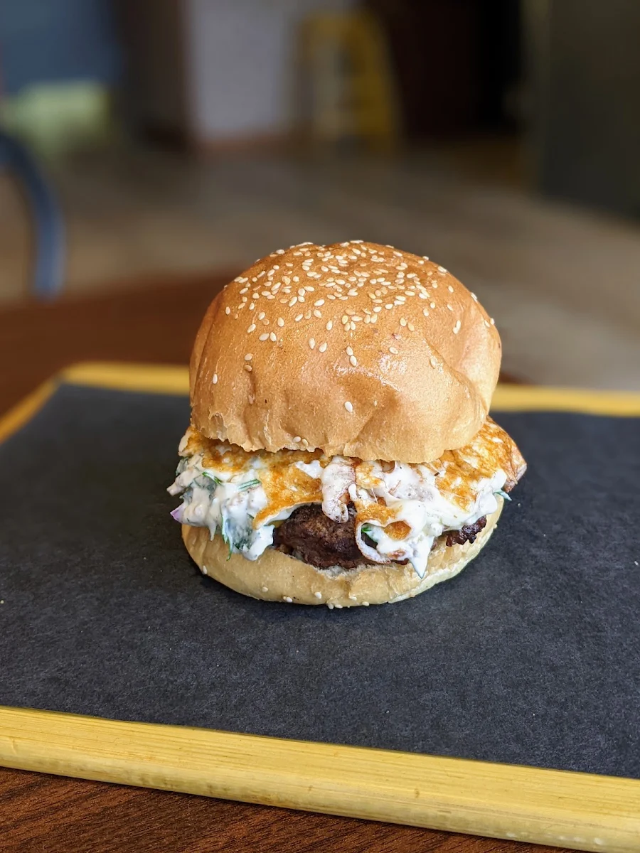 Guacamole Cheeseburger
