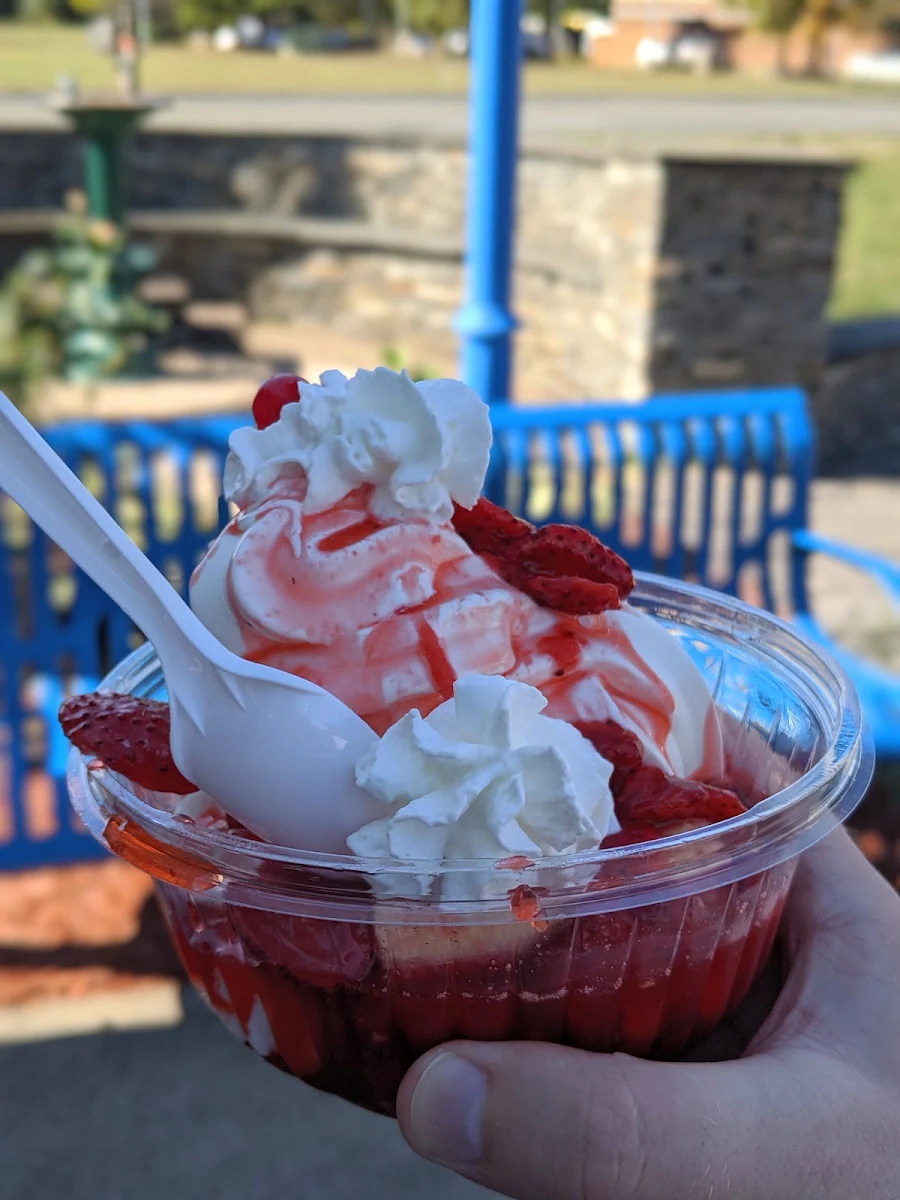 Strawberry Sundae