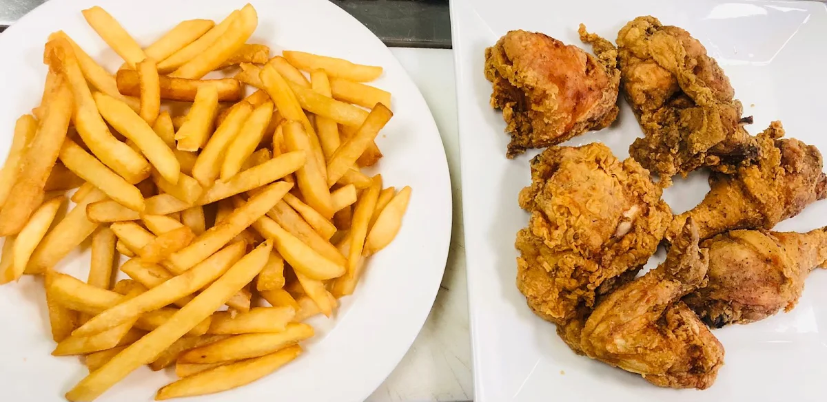 Papá Frita Con Pollos