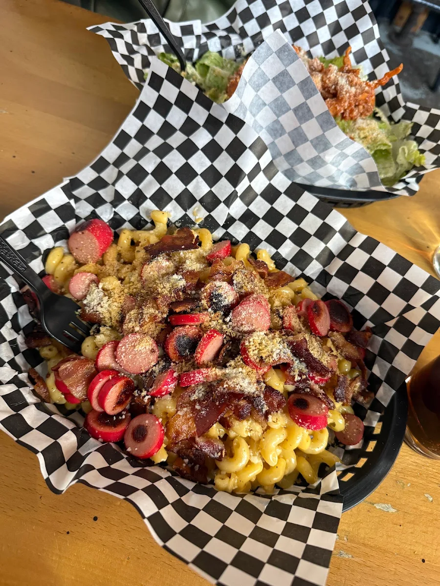 Red Dog Mac and Cheese