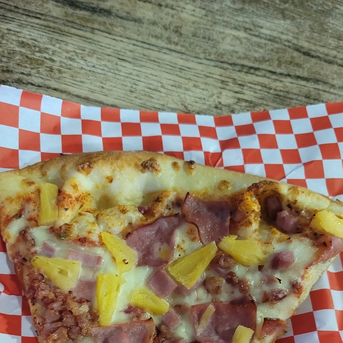 Hawaiian Pizza