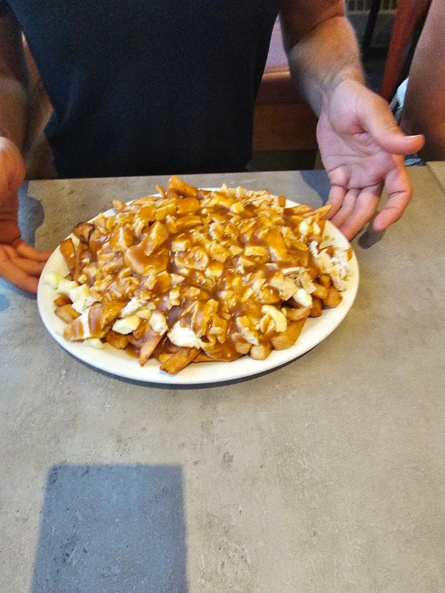 Poutine au poulet / Chicken Poutine