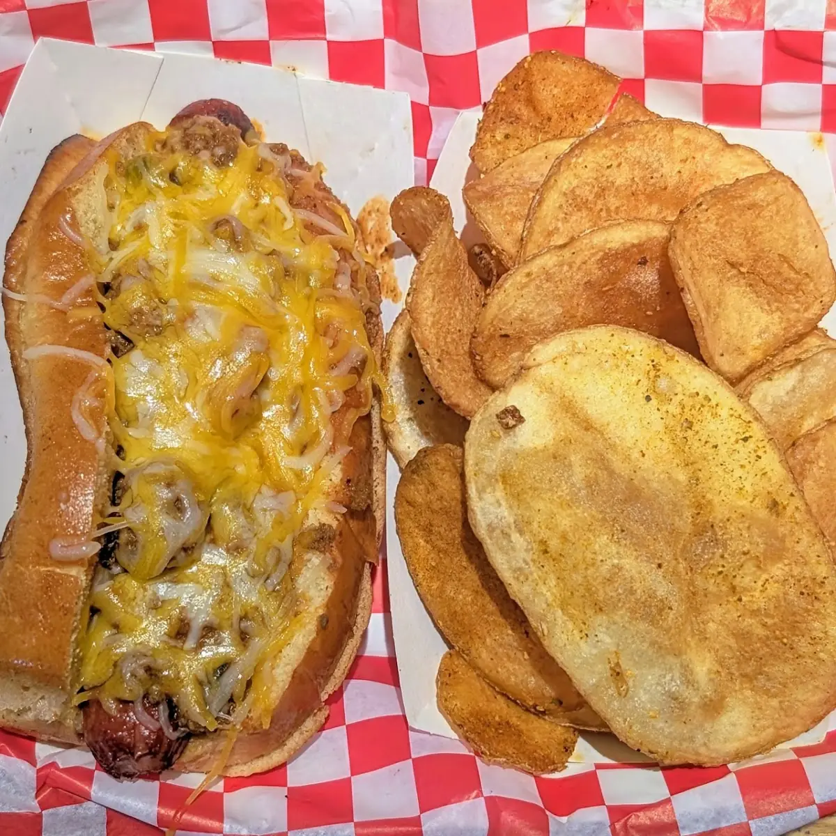 Hot Dog with Chili Cheese