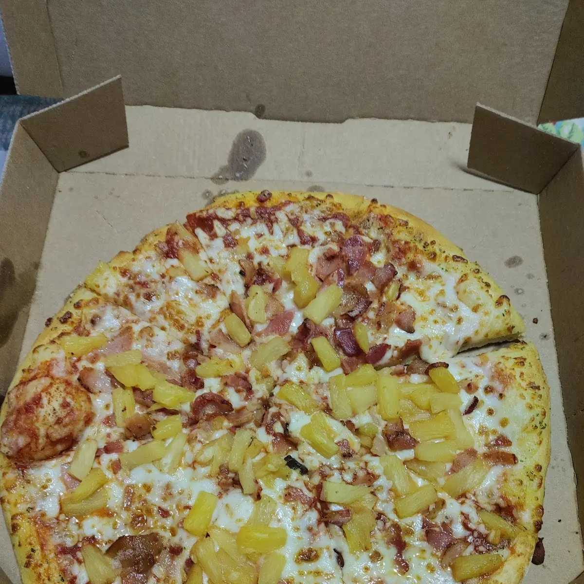 Hawaiian Pizza