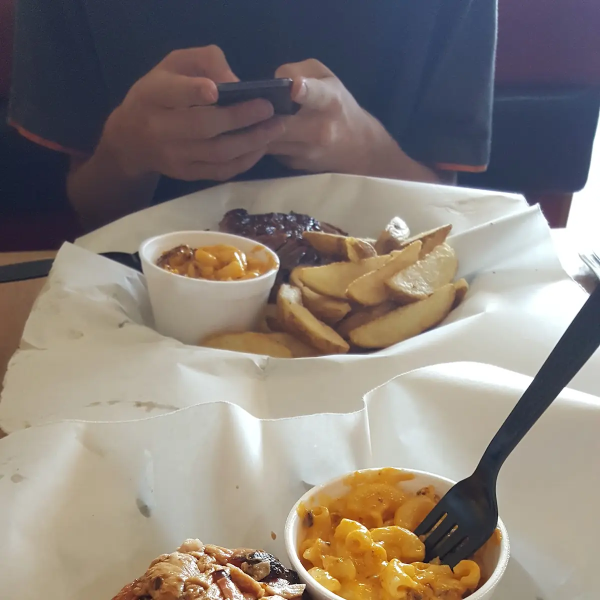 Pulled Pork with Smoked Mac N Cheese and Baked Beans