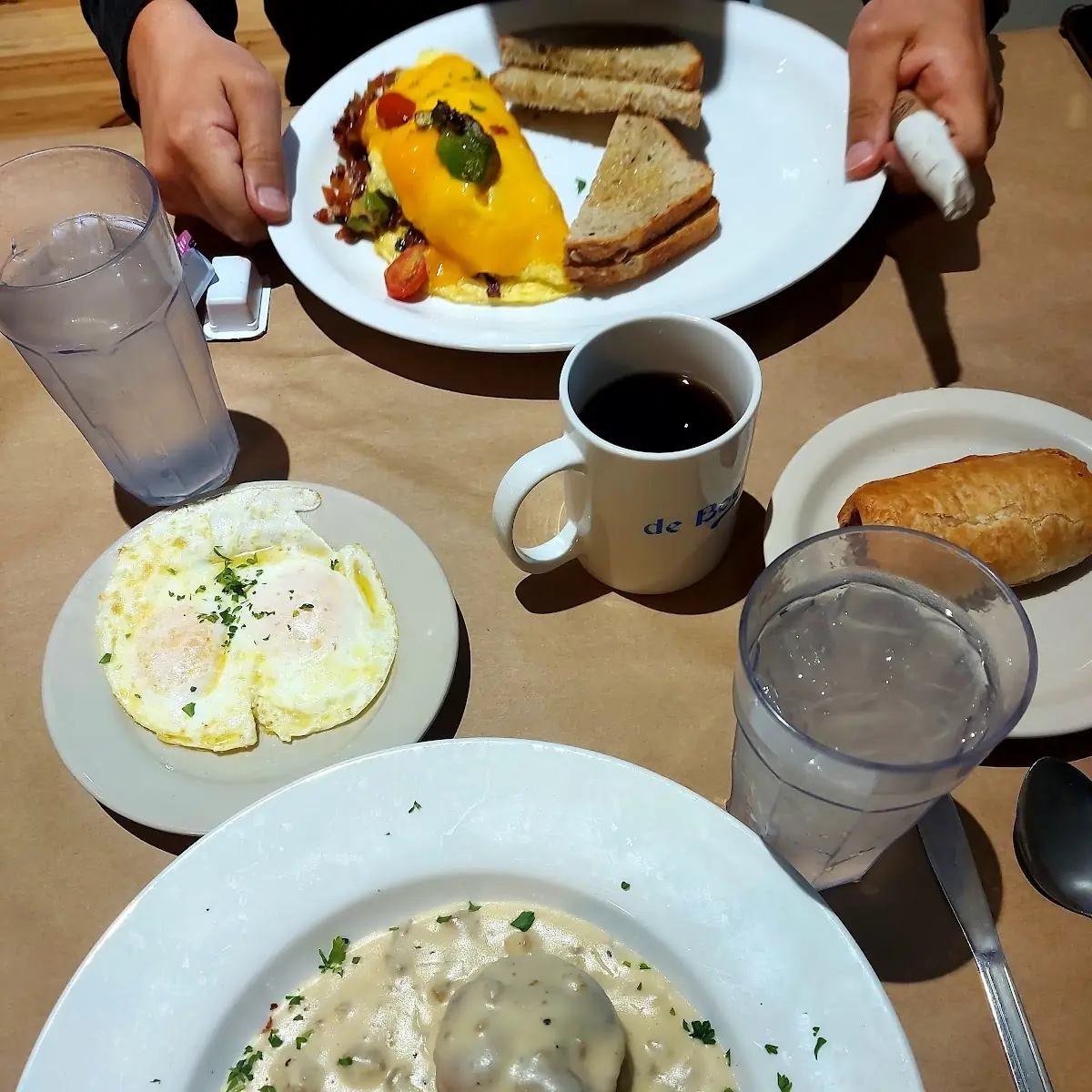 Old World Biscuits & Gravy