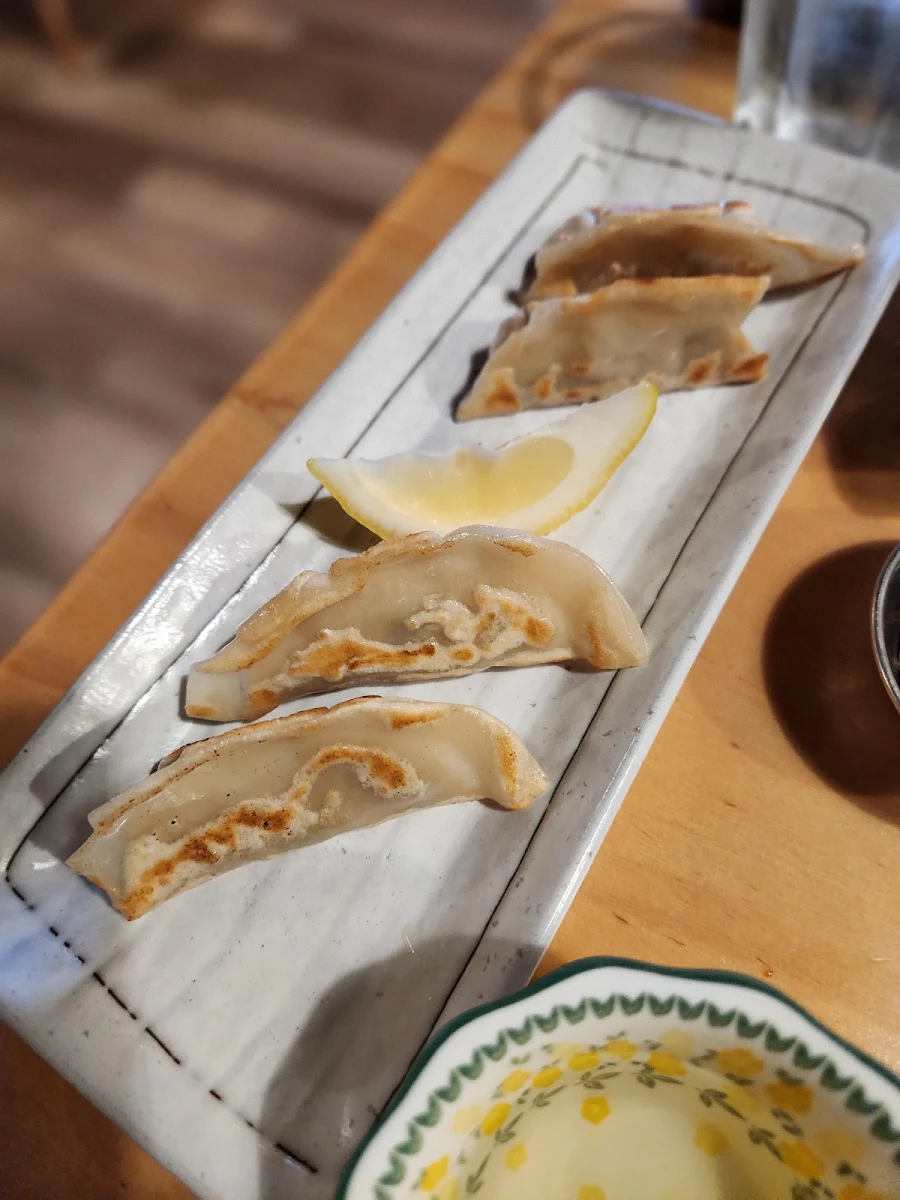 Gyoza, Sushi Kumo