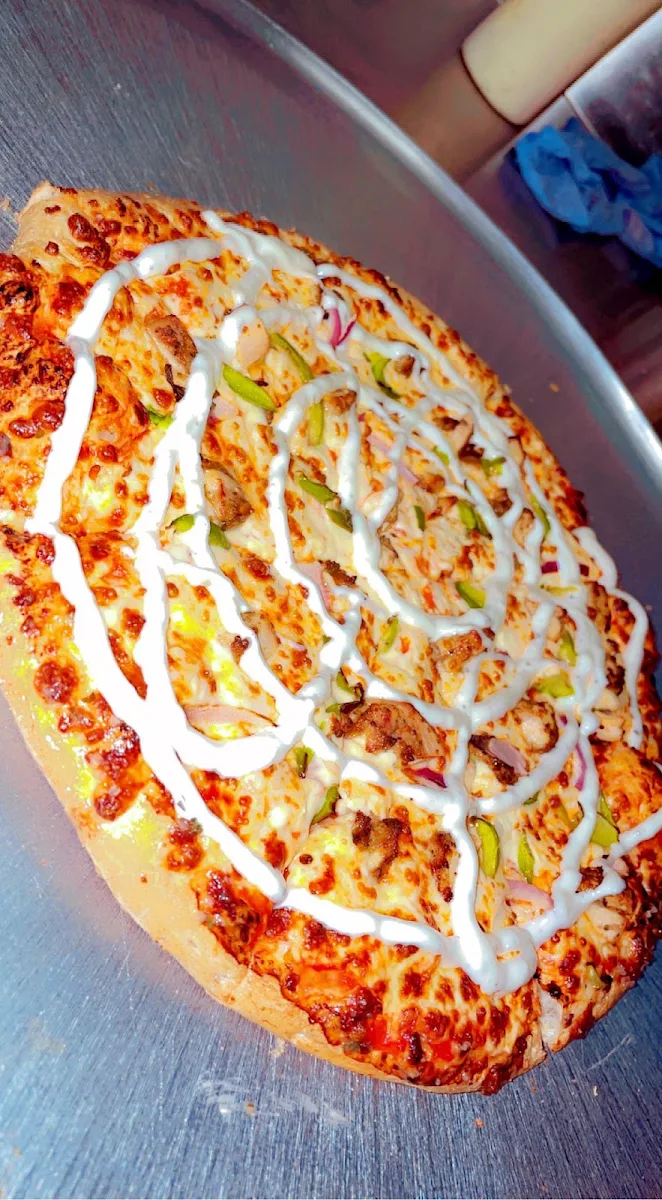Chicken Shawarama Pizza