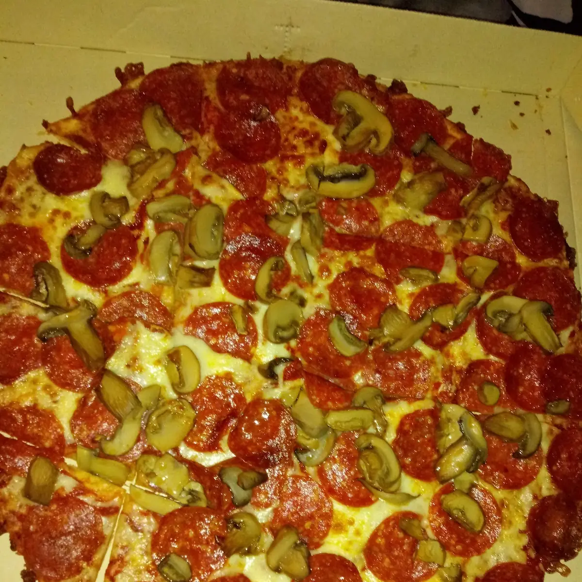 Thin Crust Pizza Pepperoni and Mushroom