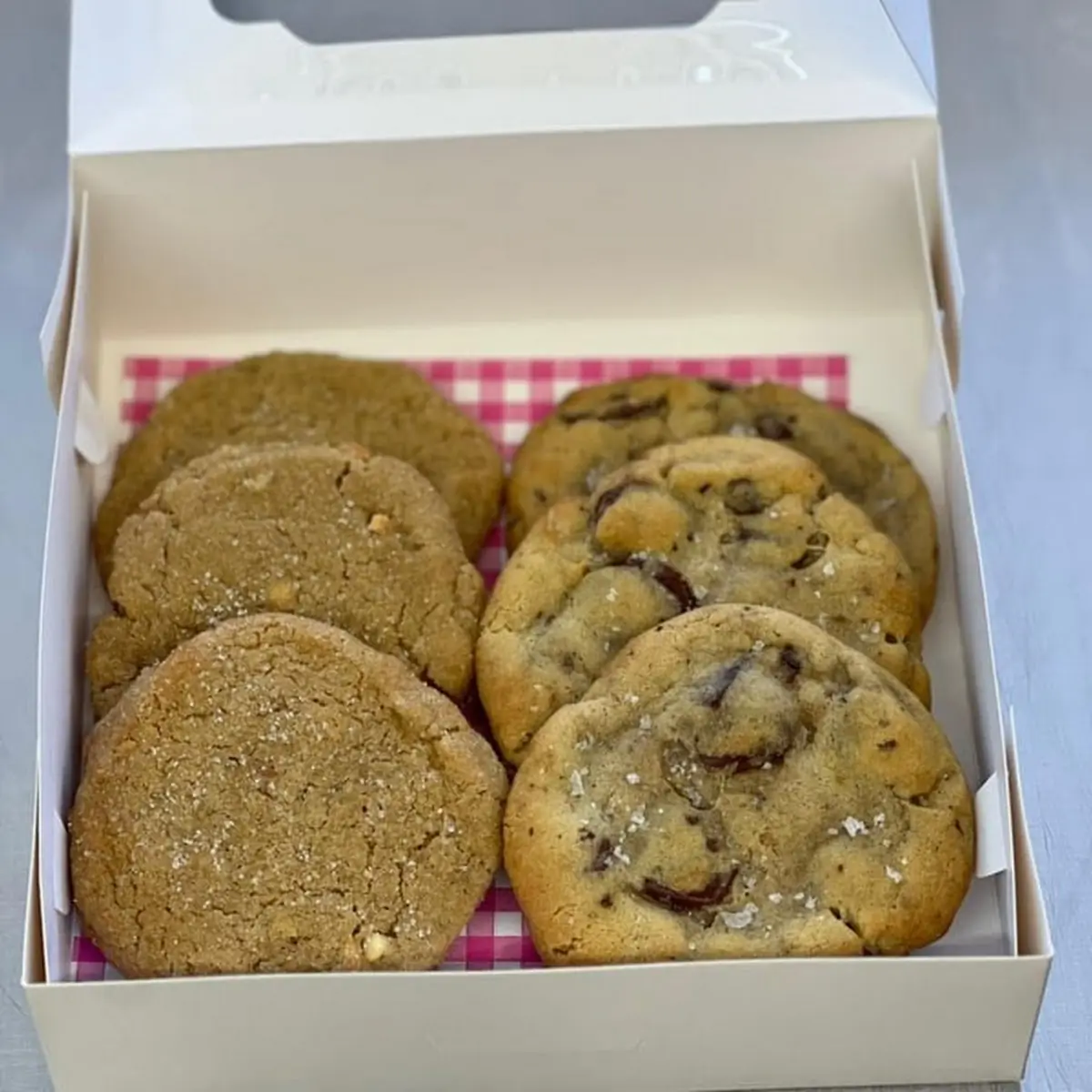 Chocolate Chip Sea Salt Cookie