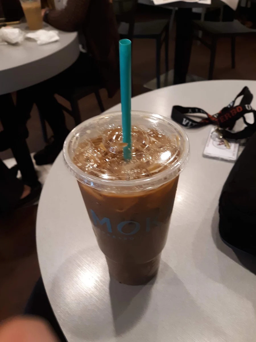 Iced Black White Mocha