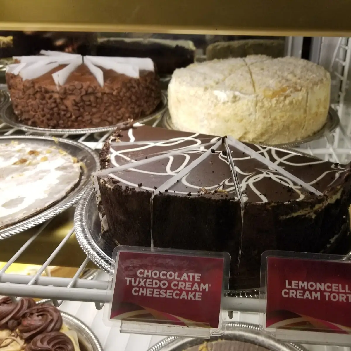 Ultimate Red Velvet Cake Cheesecake