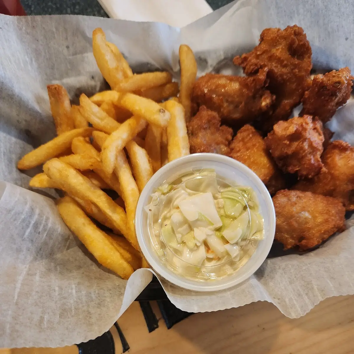 Chicken Wings with Fries