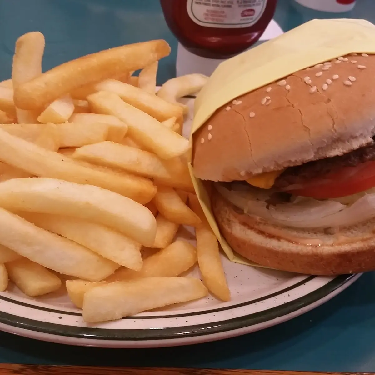Cheeseburger Combo