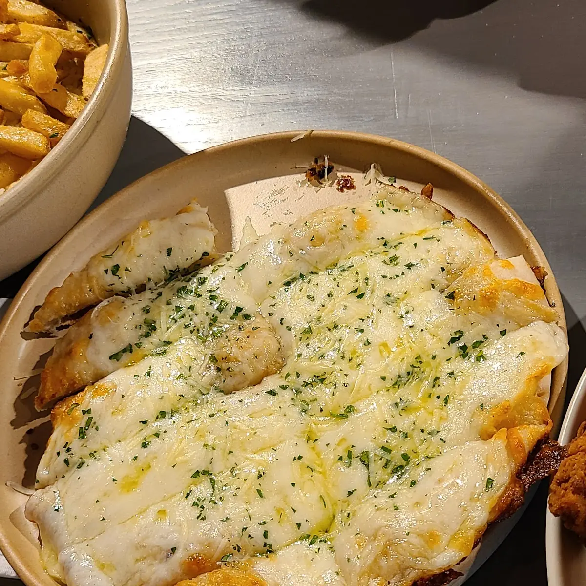 Garlic Cheesy Bread