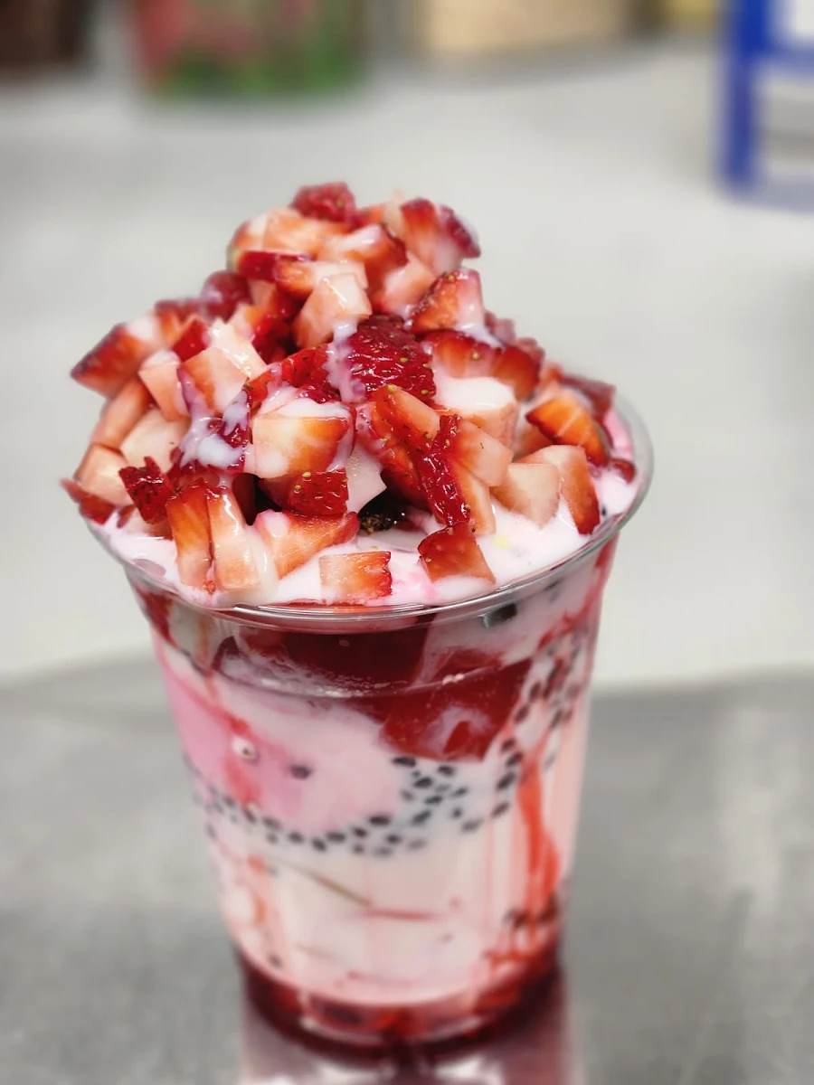 Strawbery Falooda, The Kebab & Acai Co