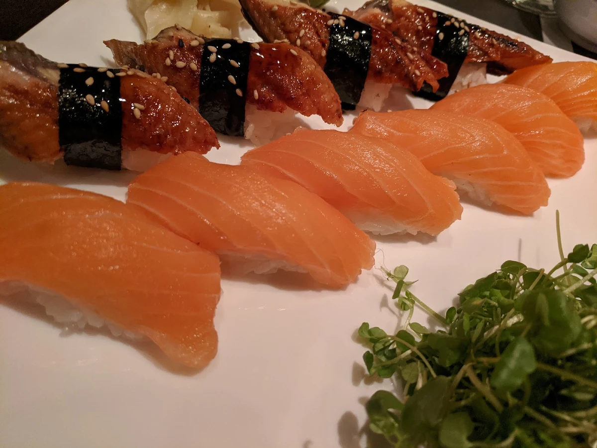 Nigiri de Saumon, Metropolitain Eddie