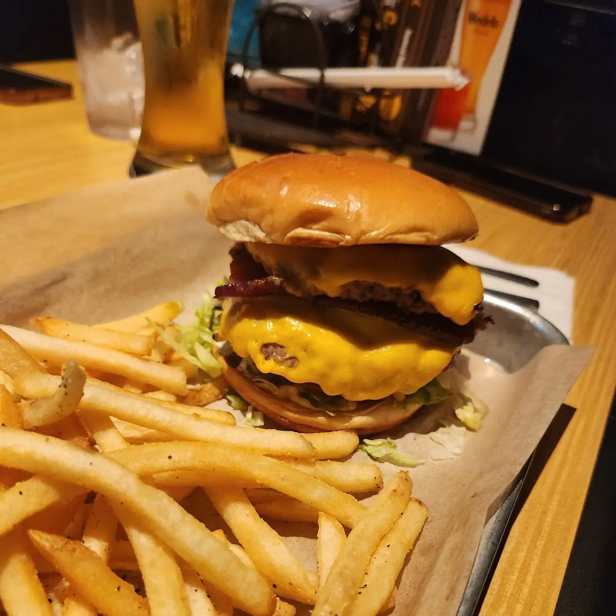 Double Cheeseburger