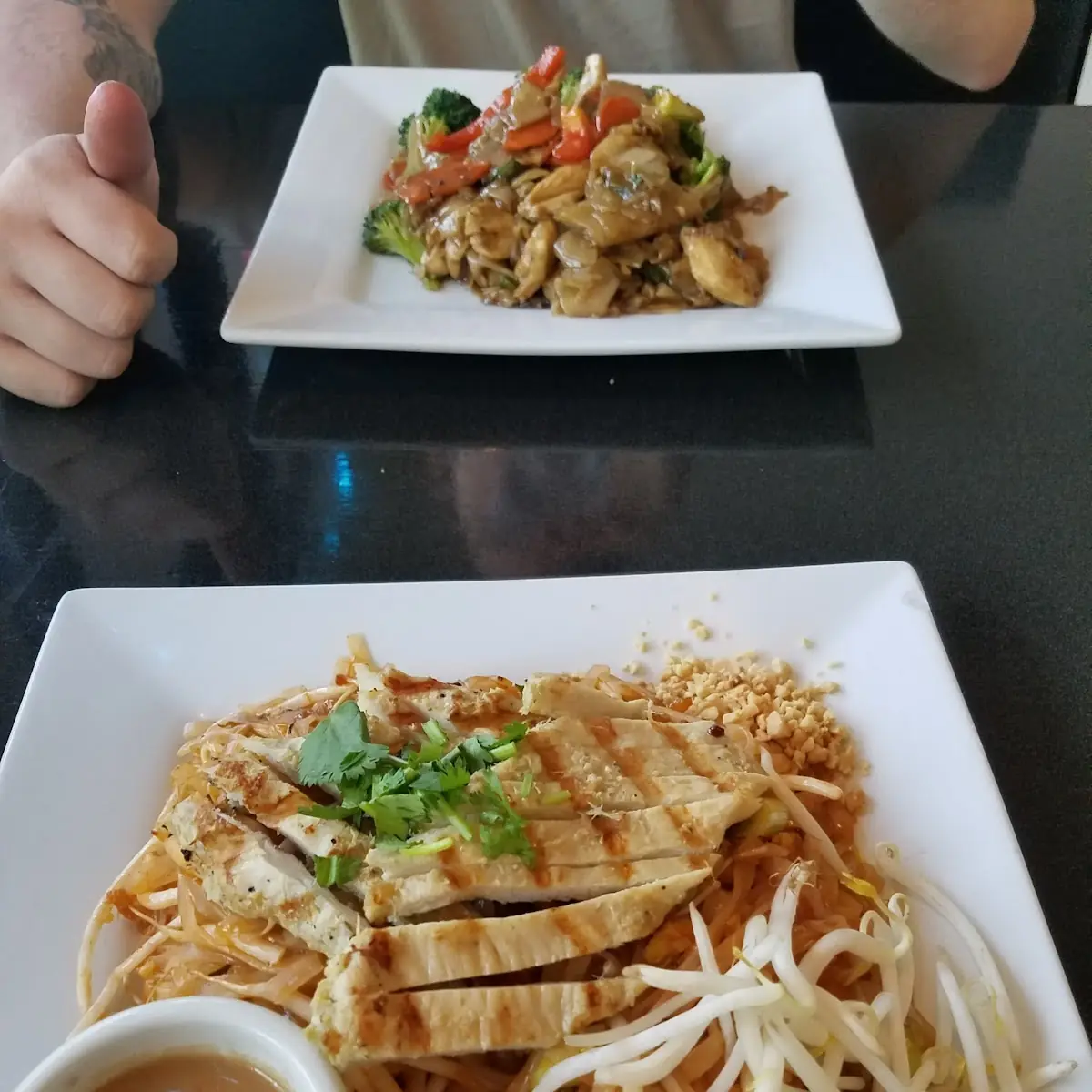 Special 1 Lemon Grass Chicken Pad Thai