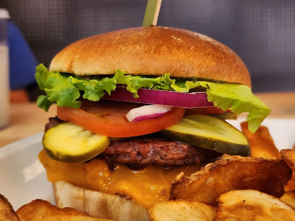 Boston-Sized Burger with Cactus Cut Potatoes, Boston Pizza