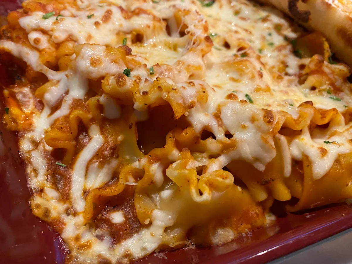 Boston's Lasagna, Boston Pizza
