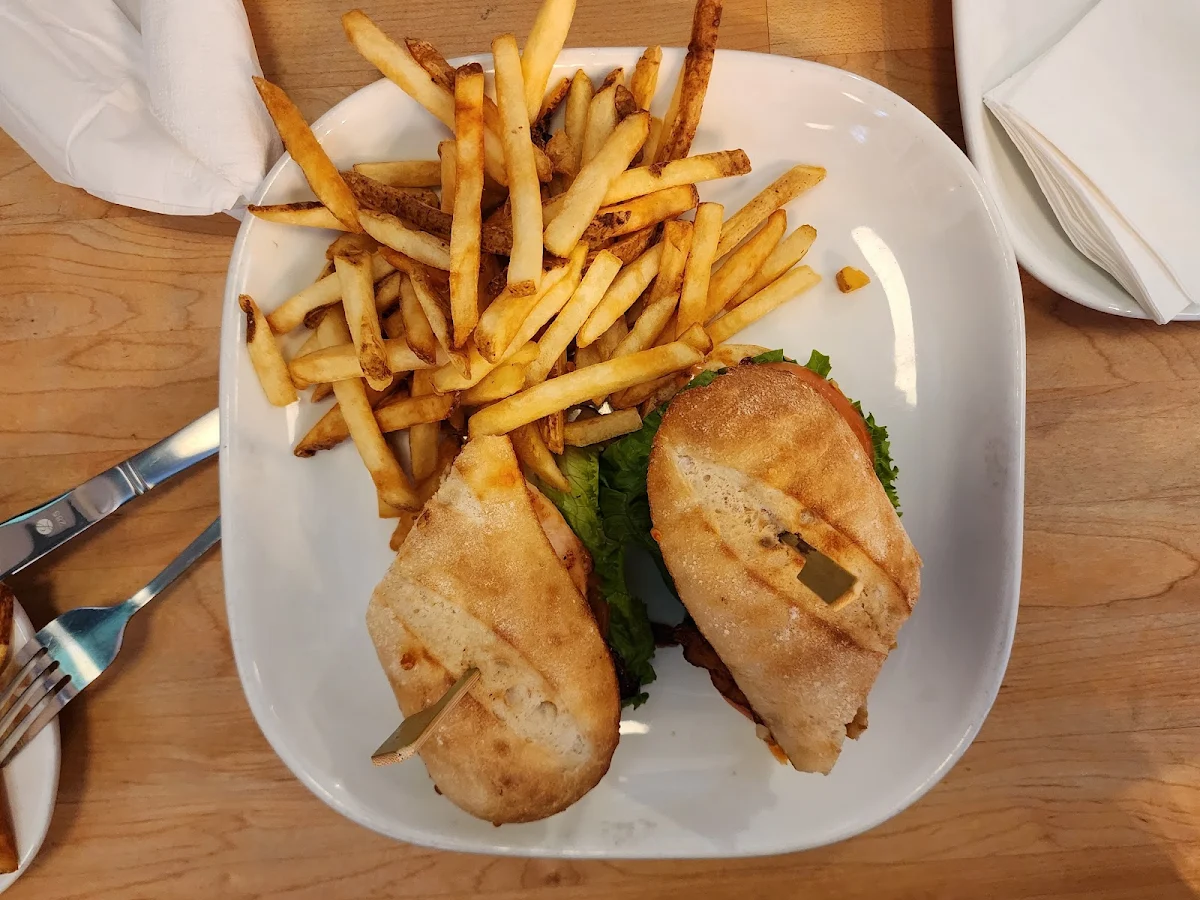 Grilled Chicken Clubhouse, Boston Pizza