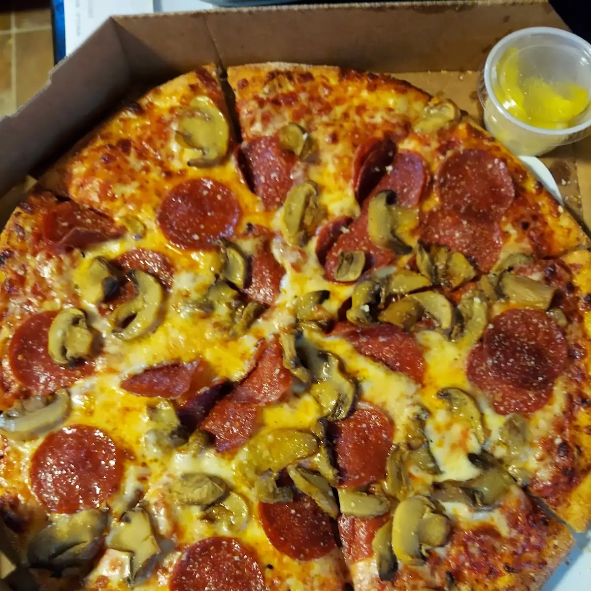 Pepperoni Mushroom New York Style