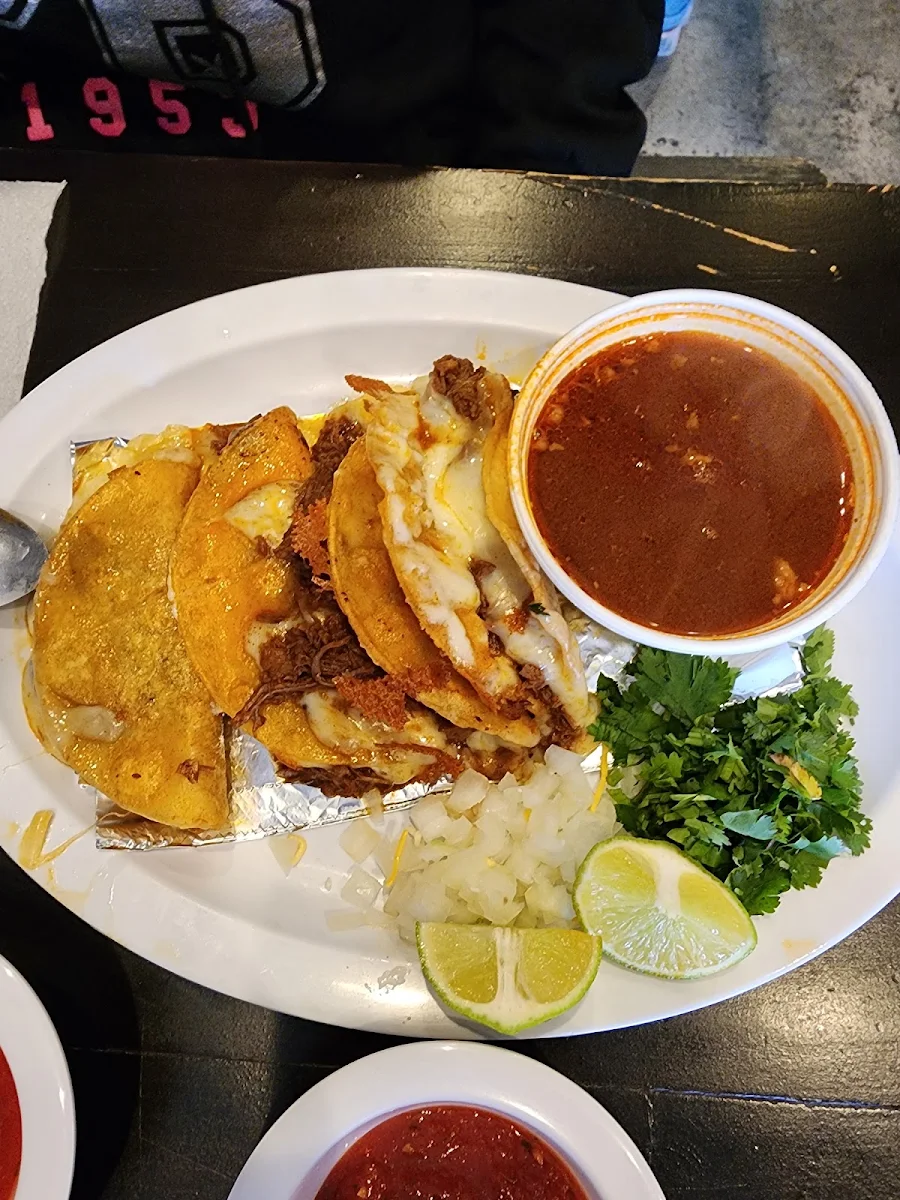 Birria Tacos 4