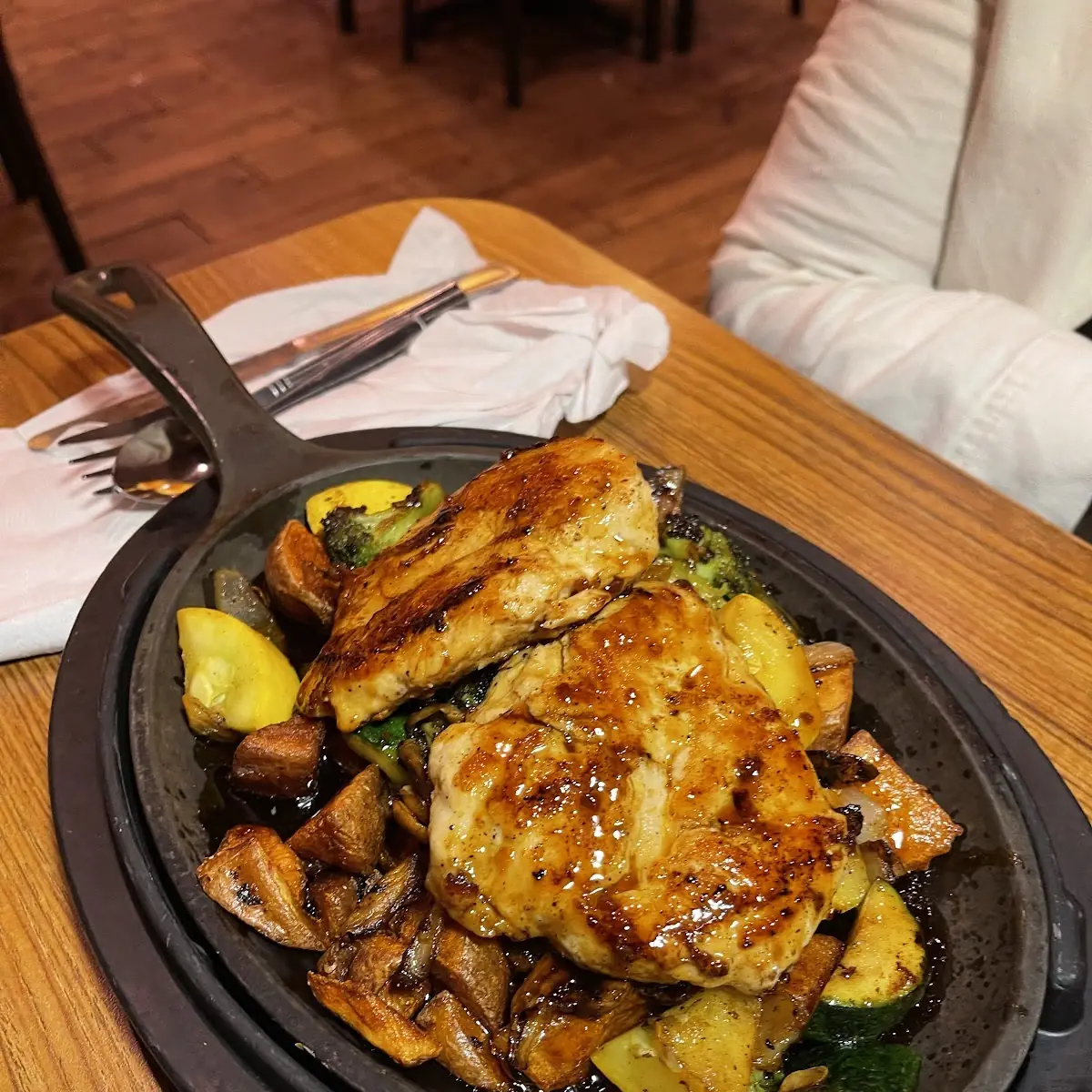 Prime Rib & Chicken Sizzlin’ Skillet