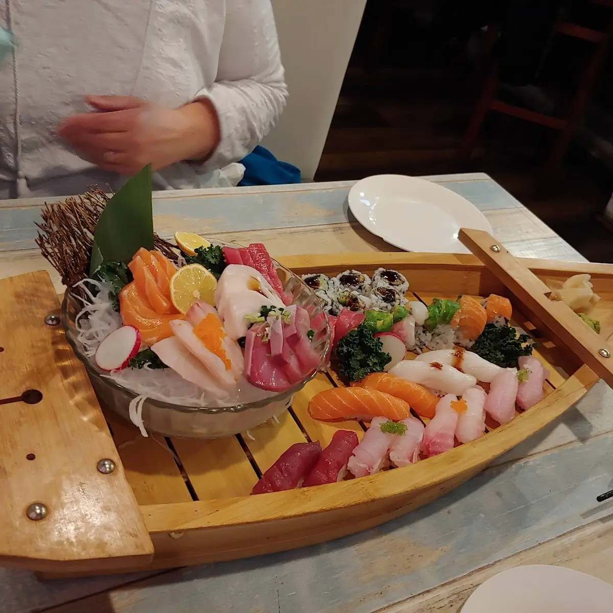 Sushi & Sashimi Combo
