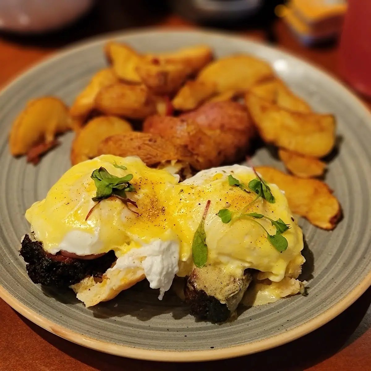 Eggs Benedict