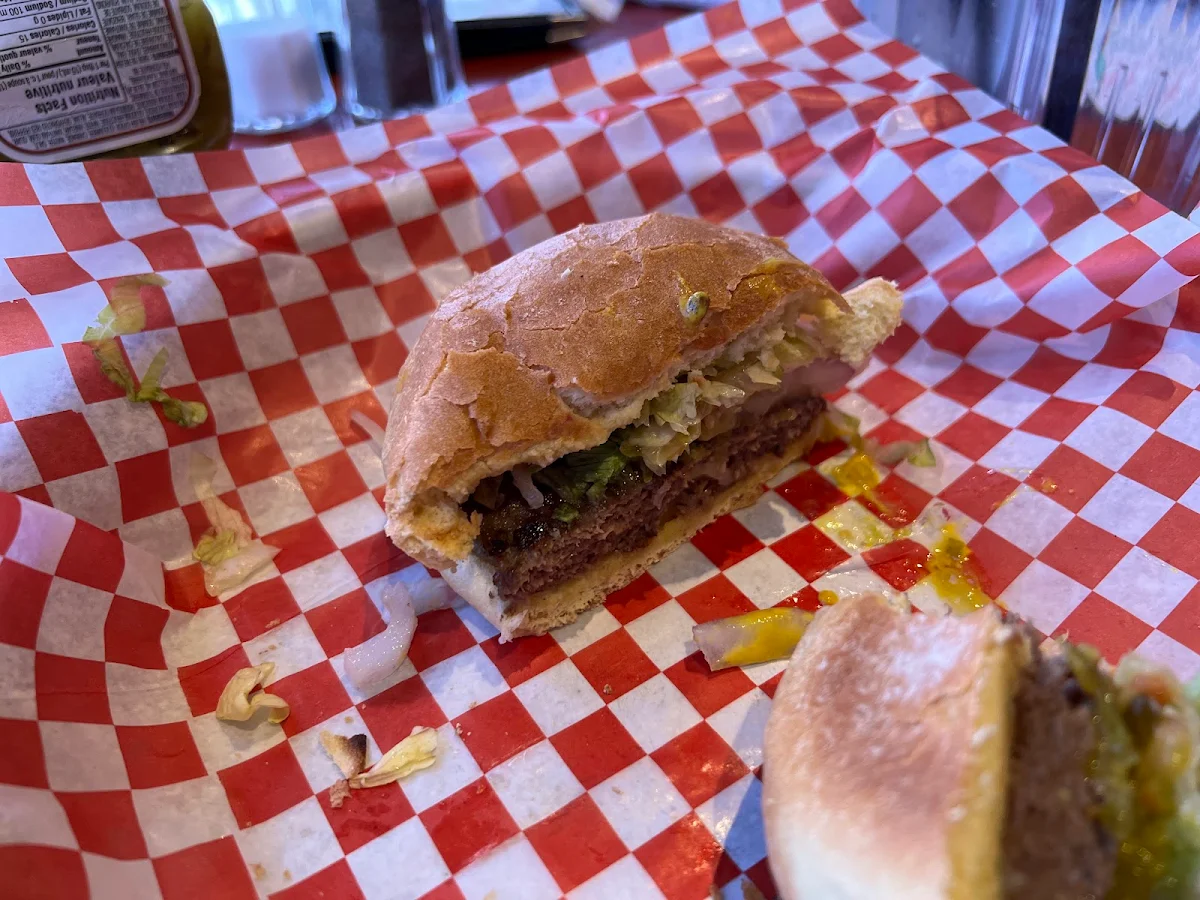 Chuck Burger, Chuck's Roadhouse Bar and Grill