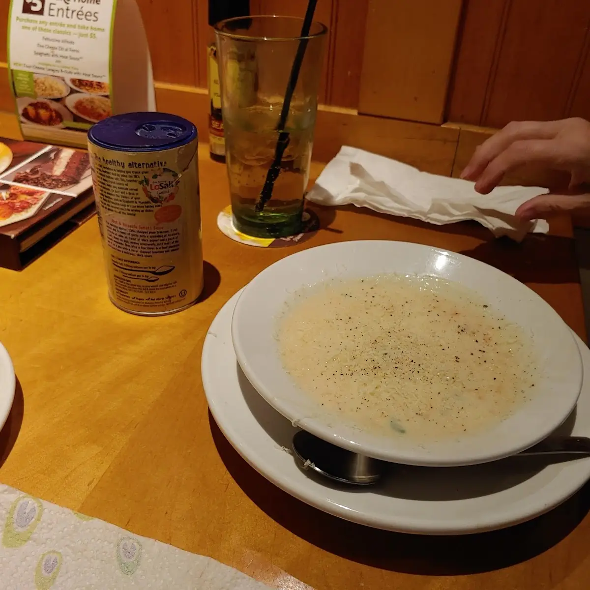 Never Ending Soup Salad & Breadsticks