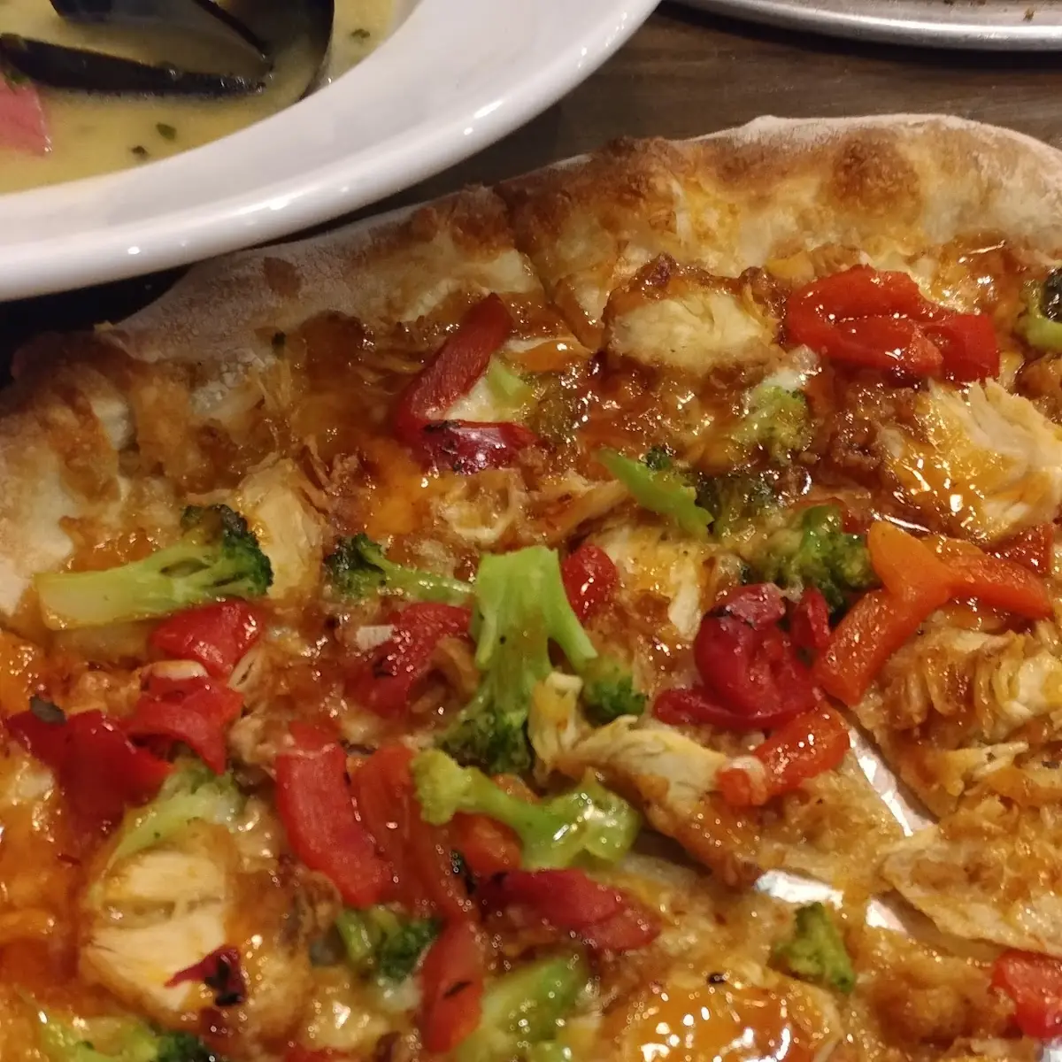 General TSO Chicken Pizza