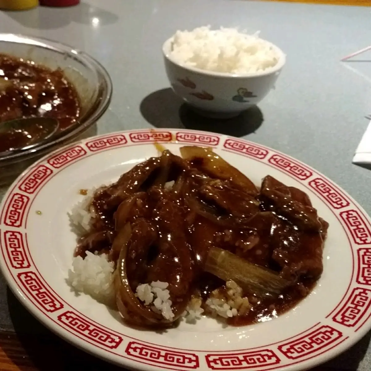 Beef with Onion in Oyster Gravy