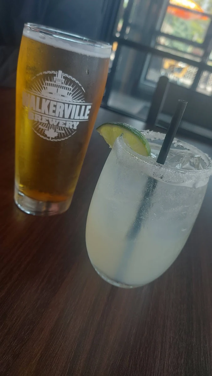 Beer & a Margarita, Twigg's Bar & Grill