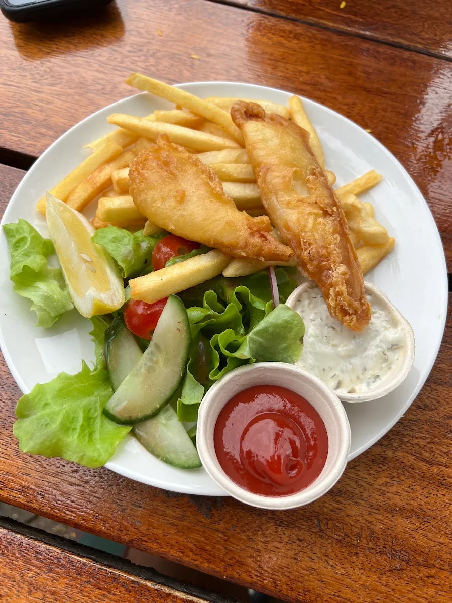 Battered Flathead with Salad and Chips, Hotel Brunswick