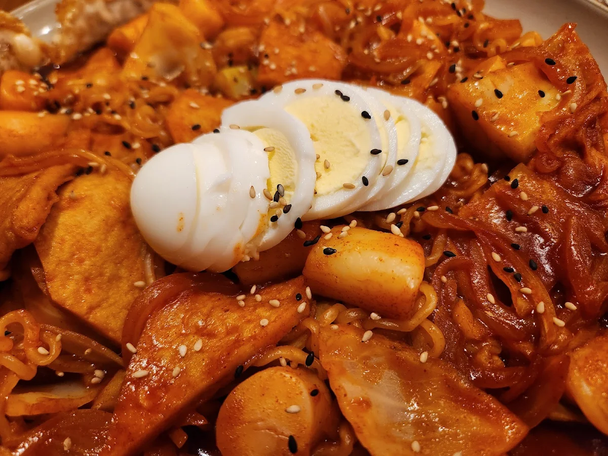Spicy Rice Cake with Noodle, Jun katsu