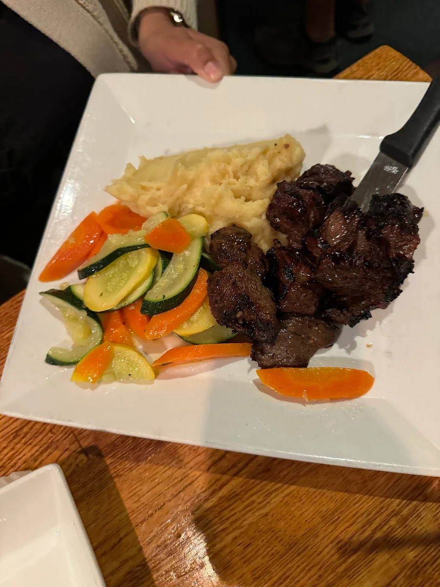 Steak Tips Mashed Potatoes