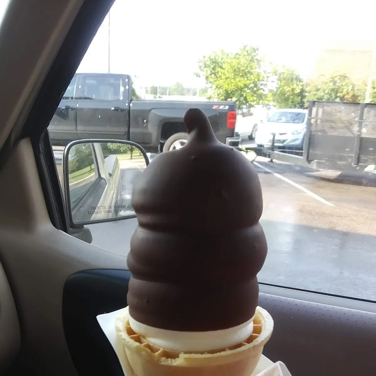 Dipped Cone Large