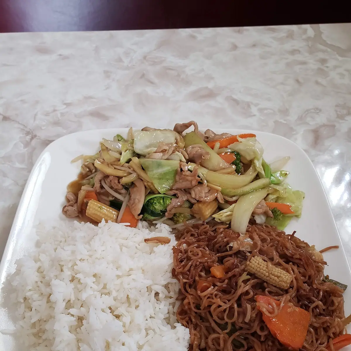 Lunch Combo Chicken Chop Suey
