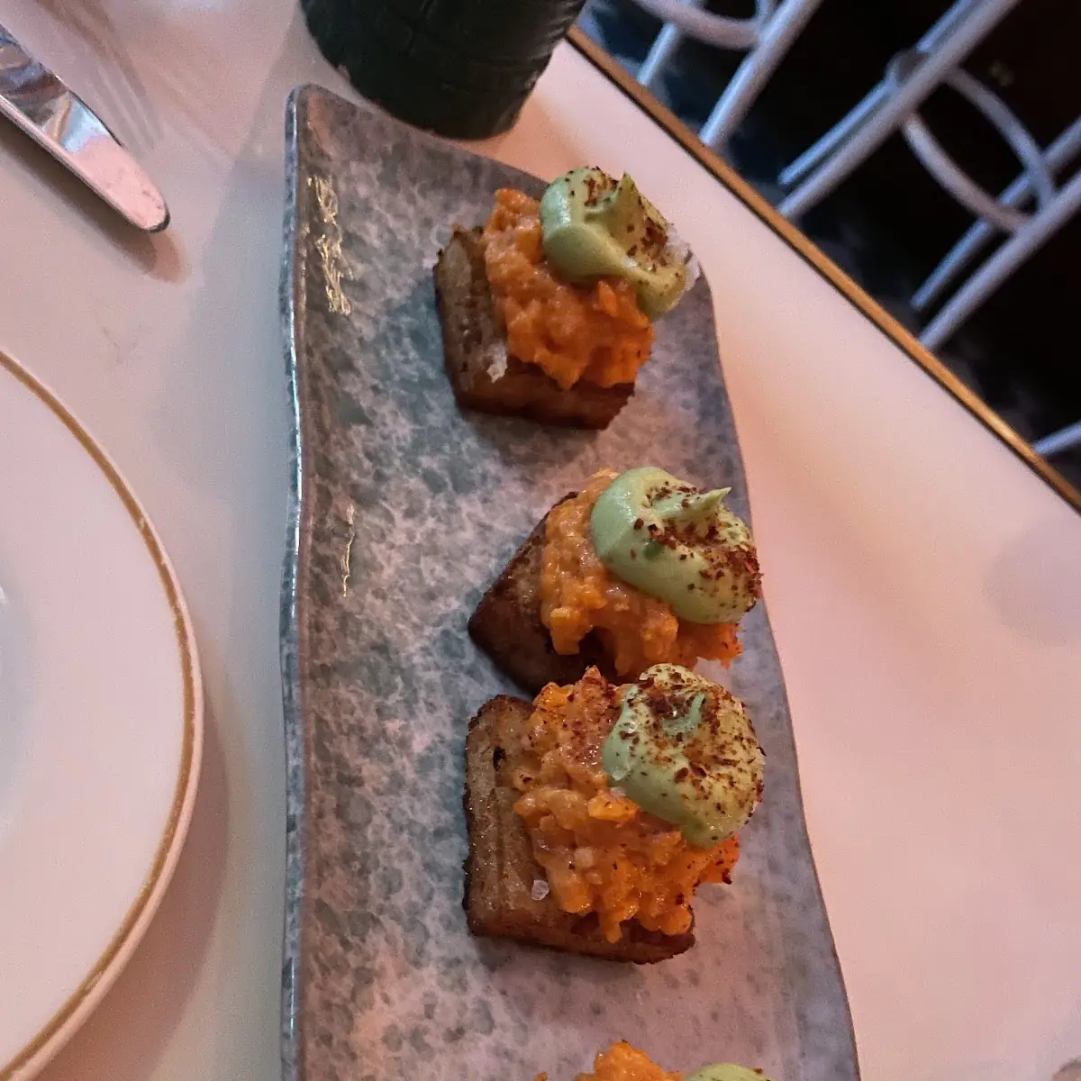 Spicy Salmon Bites