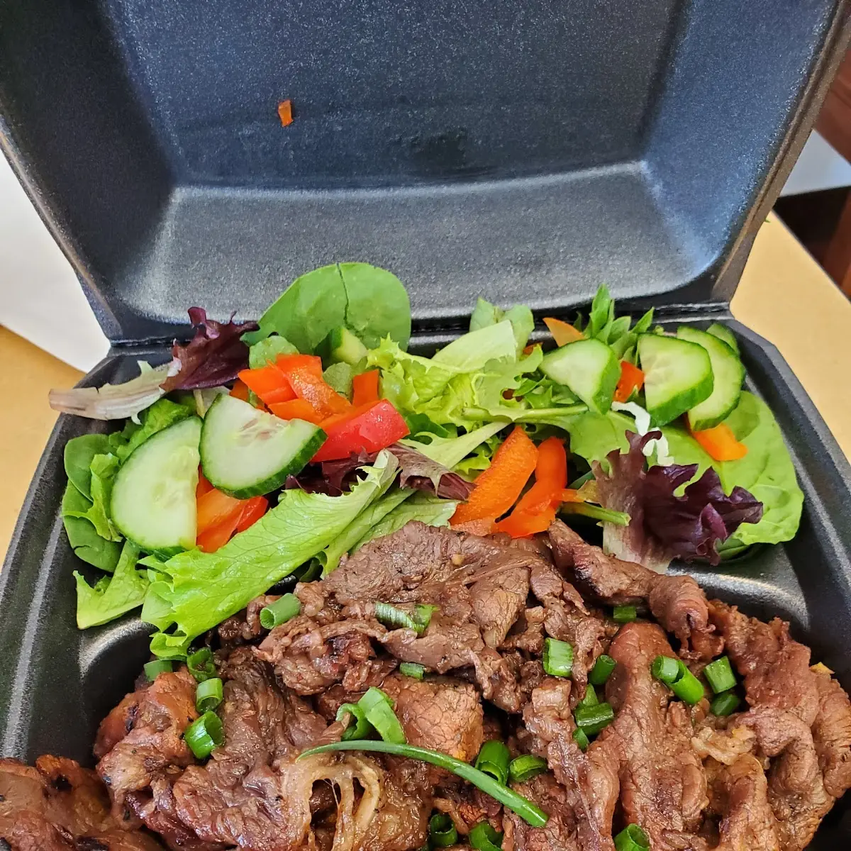 Hawaiian BBQ Beef w Side Salad
