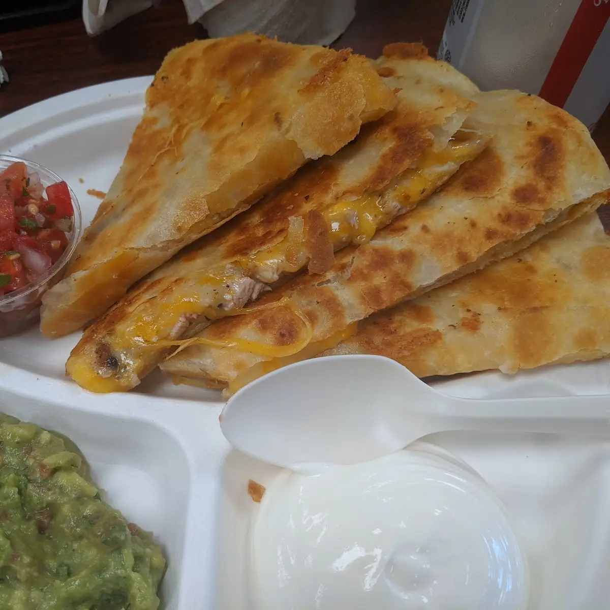 Chicken Quesadilla with Guacamole