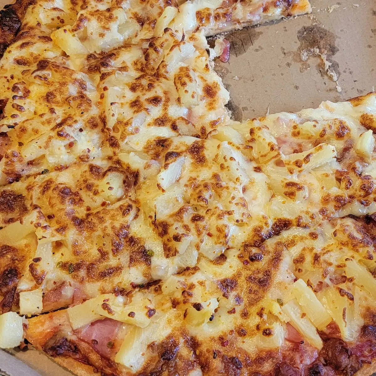 Hawaiian Pizza