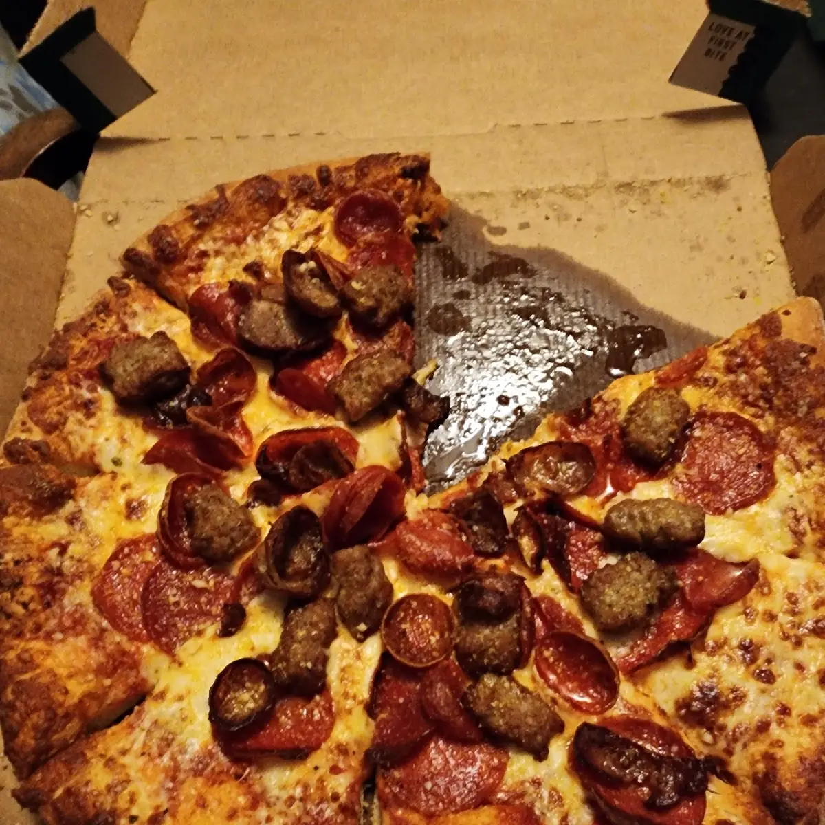 Sausage & Pepperoni Pizza