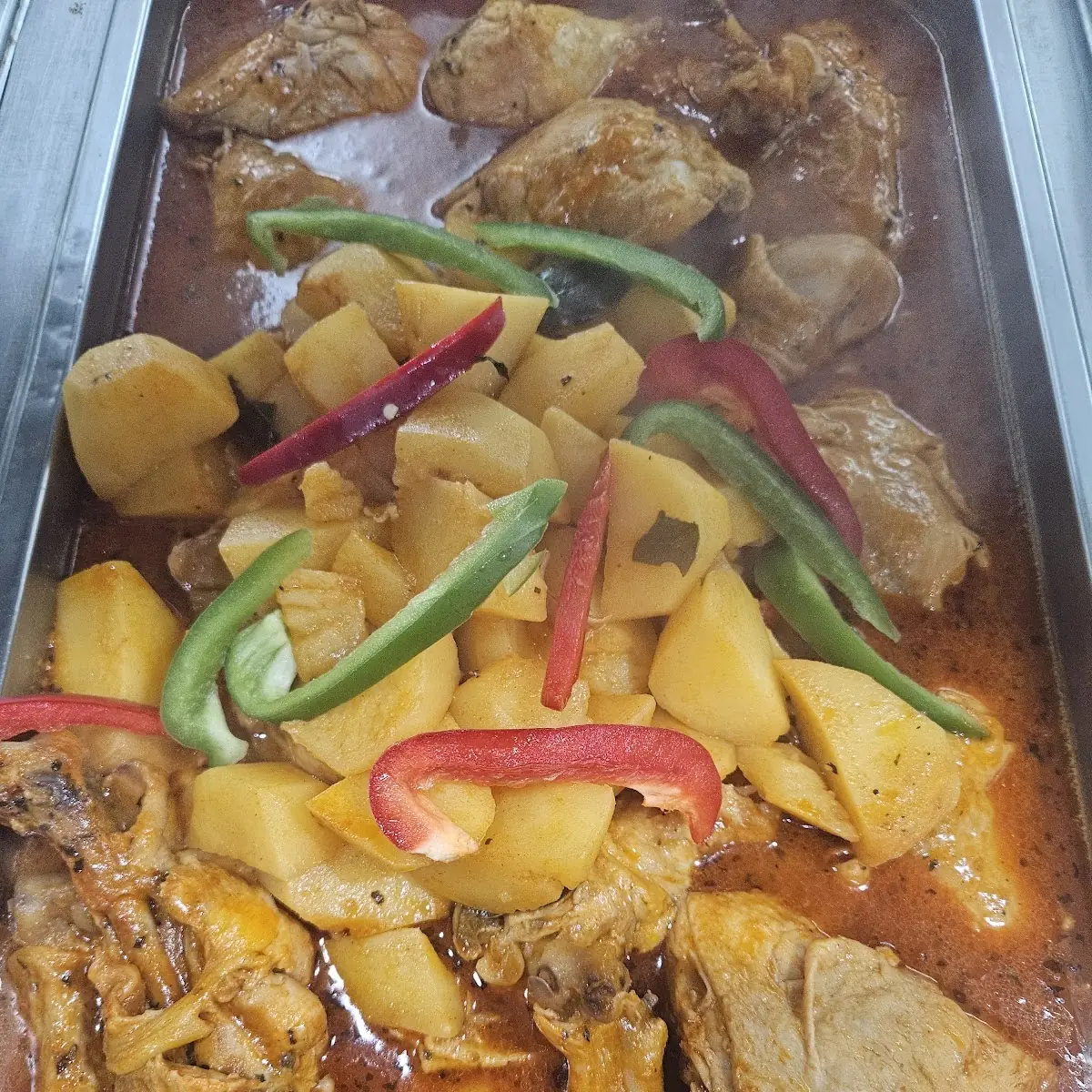 Pollo Guisado