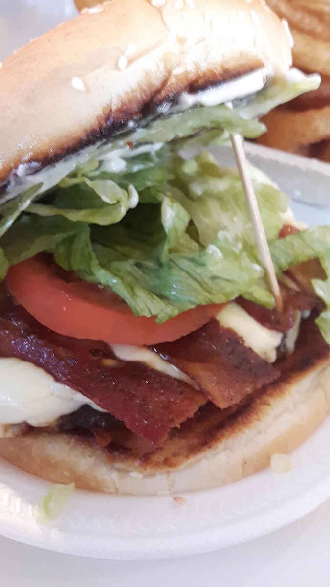 Bacon Mozza Burger